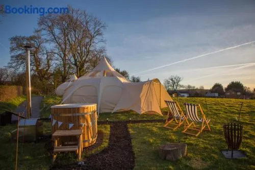 Tone valley view glamping - Image 1