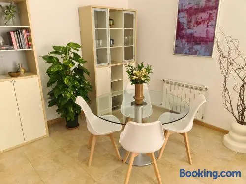 Amplio apartamento 2 Dormitorios 4Pax Decoración moderna - Image 1