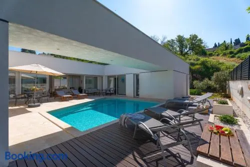 Villa Island Pearl A Stunning Oasis of Luxury and Serenity on Brač Island - Image 1