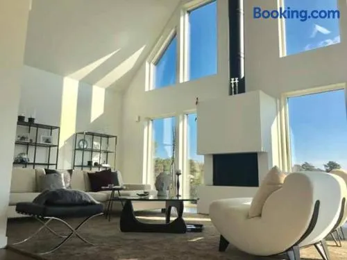 Topnotch House In The Most Fashionable Surrounding - Image 1