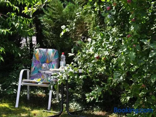 Familienorientiertes tolles Apartment mit Garten, Terrasse und Grill | Gartenblick | Haustiere sind willkommen - Image 1