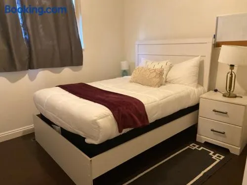 Three bedrooms apartment - Image 1
