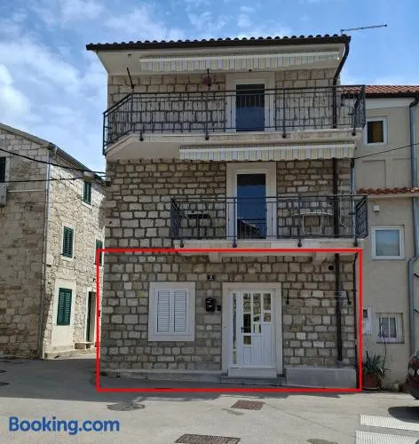 B studio apartment near the beach with sea view - Image 1