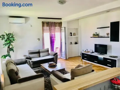 City view & pool apartment - Image 1