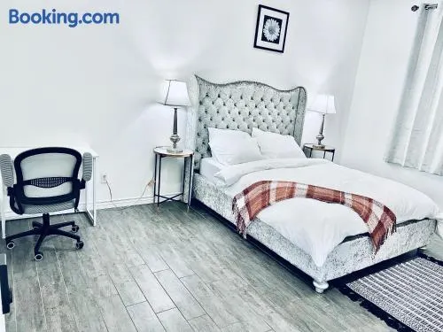 Lavida Luxury Room #1 in London - Image 1