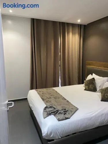 Prime Hotel - Image 1