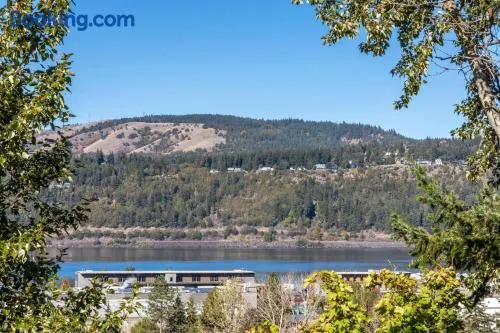River Watch Getaway - Image 1