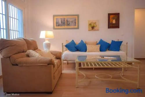 Modern Apartment in Peñaflor with Air Conditioning - 85 m² - Image 1