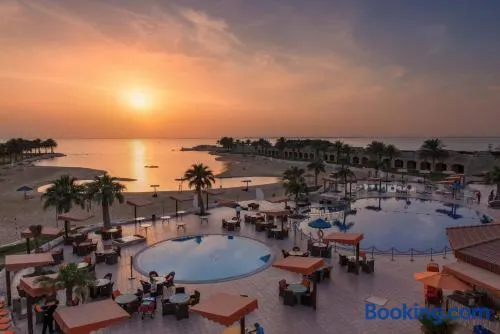 Mena Holiday Beach Resort Half Moon - Image 1
