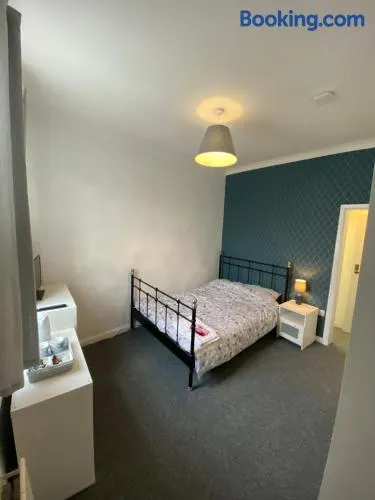 The Nook En-suite Room - Image 1