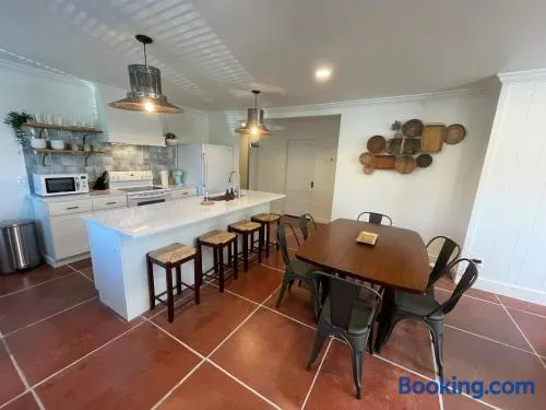 Santa Fe Inspired Bungalow 5 minutes to downtown - Image 1