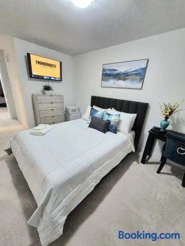 First Class Ensuite Room - Image 1