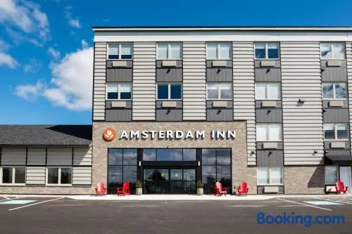 Amsterdam Inn & Suites, an Ascend Collection Hotel - Image 1