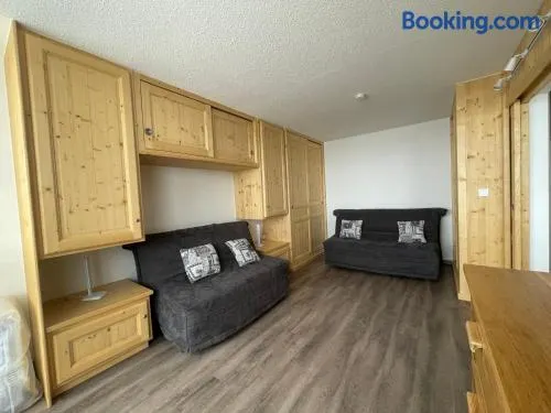 Appartement rénové au pied des pistes avec balcon exposé sud pour 4 personnes - FR-1-452-365 - Image 1