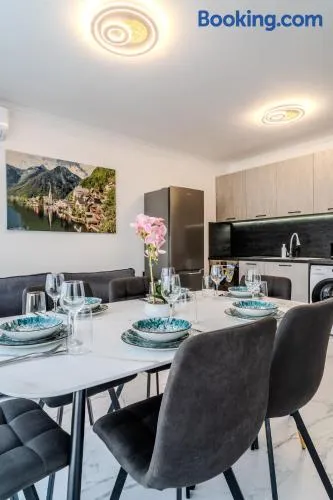 Sea View Luxury Apartments- Forest Retreat Luxury Suite - Image 1