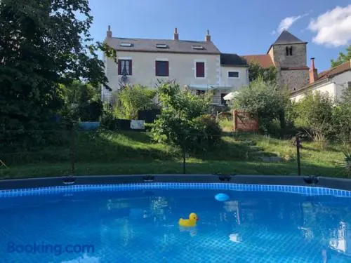 Manoir Bnburgundy 8 P - Image 1