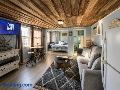 Lakefront Condo Near Town and Marina with Firepit Joys - Image 1