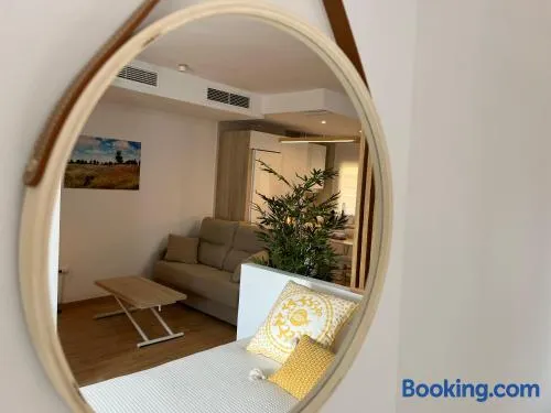 Duplex con terraza privada y parking a 15 minutos de Sevilla - Image 1