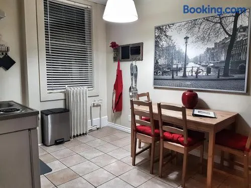 Cozy 2-Bedroom Apartment #25 by Amazing Property Rentals - Image 1