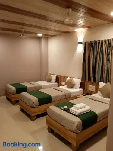 Hotel Airport International Inn - Near Mumbai Airport , BKC Visa Consulate, Jio Convention Center - Image 1