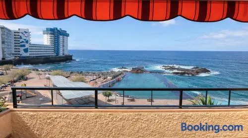 Terraza con vistas al mar Tenerife Norte Mesa del Mar - Image 1