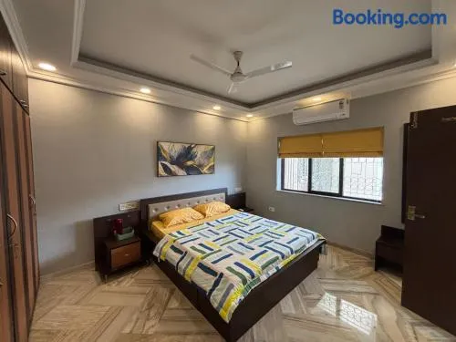 Neelam Homestay - Lemon Room - Image 1