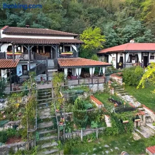 Milkovata Guest House - Image 1