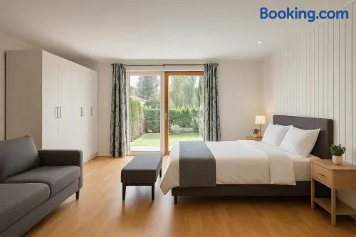 Garden Apartment in Oslo with Terrace & Free Parking - Image 1