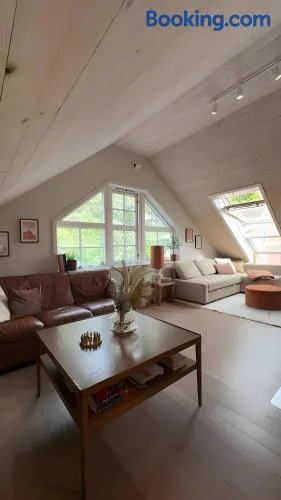 Charming apartment by the sea - Image 1