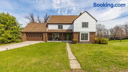 Spacious 4BR Retreat With BBQ and Gym Sleeps 14 - Image 1