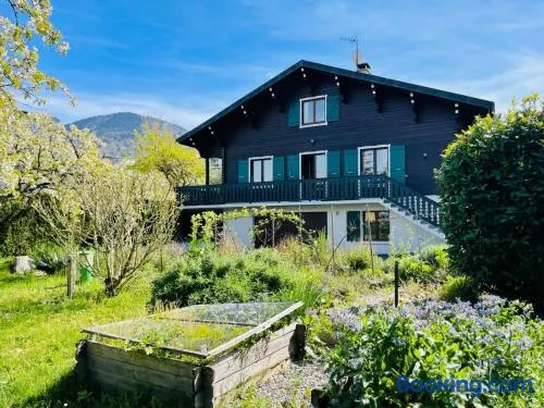 Chalet entre lac et montagnes - Image 1