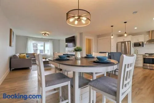 Beautiful Home in Moncton North! - Image 1