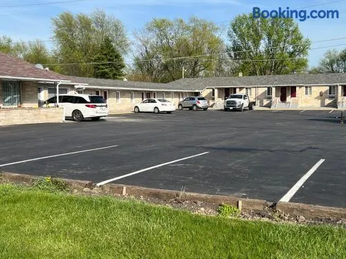 Bestway Inn - Image 1