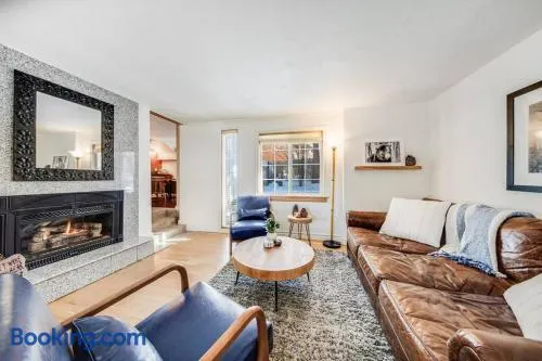 Alpine Cottage Hideaway - Image 1