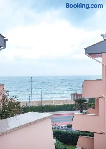 M126 - Marcelli, trilocale fronte mare in residence con piscina - Image 1
