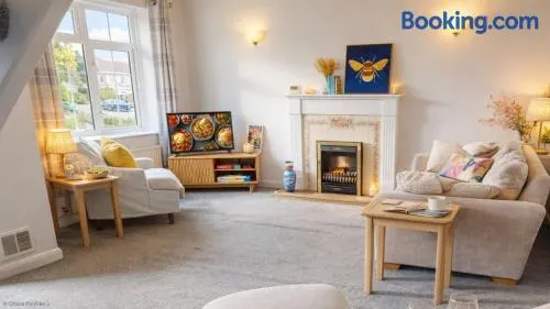 Braunton Manor Close Cottage 2 Bedrooms - Image 1