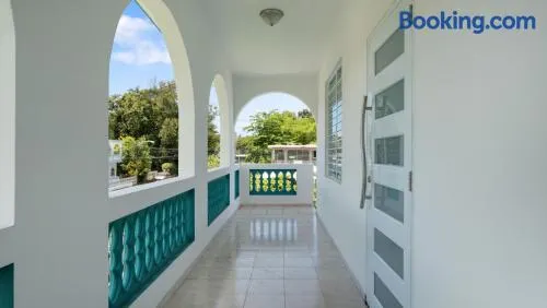 El Rinconcito 3 bdr house a 5 min drive from the beach - Image 1