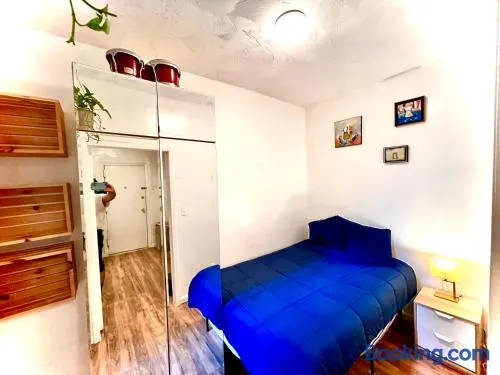 Bedroom 10 mins to Times Square! and is first floor - Image 1