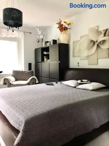 WYPOSAŻONY apartament przy strumyku w Górach Sowich, Smart TV, Odpocznij w naturze! - Image 1