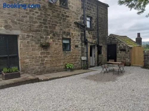 1 Hillside Cottages - Image 1