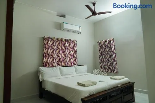 Hill View Paradise - A luxurious 2bhk's & Private Rooms Near Bhudevi Complex TTD Ticket Counter Alipiri - Image 1