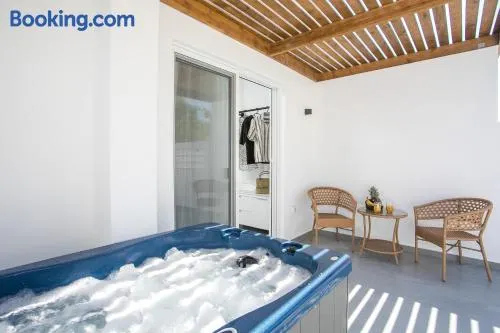 Calma Luxury Studios & Suites - Image 1
