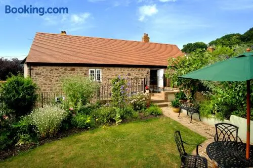 Stone Barn - Image 1
