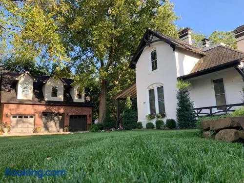 Carriage House on Historic Bentonville Square - Image 1