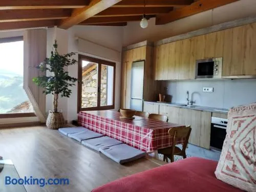 Apartamento con vistas en el corazón del Pirineo - Image 1