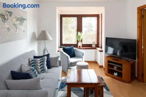 Executive Apartment By Inverkeithing Train Station - Image 1