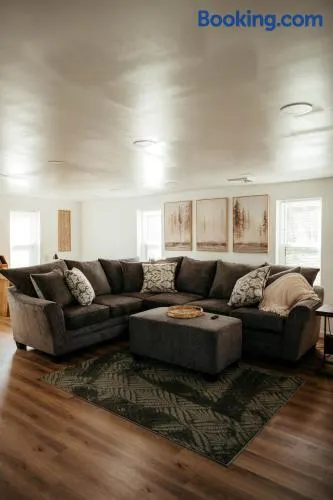 Arminta Street Retreat - Image 1