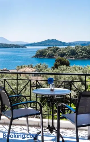 Spiros Sea View - Image 1