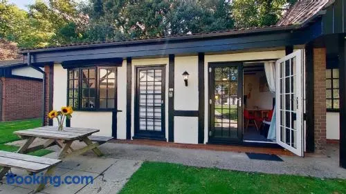 12 Tudor Court, Tolroy Manor - Image 1