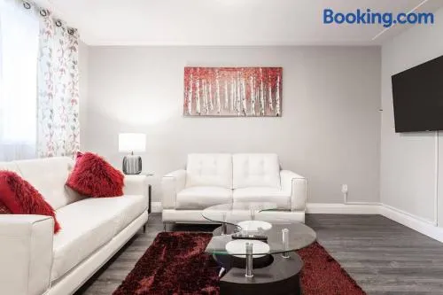 ENTIRE 2 BEDROOM APARTMENT UPTOWN WATERLOO - e1 - Image 1